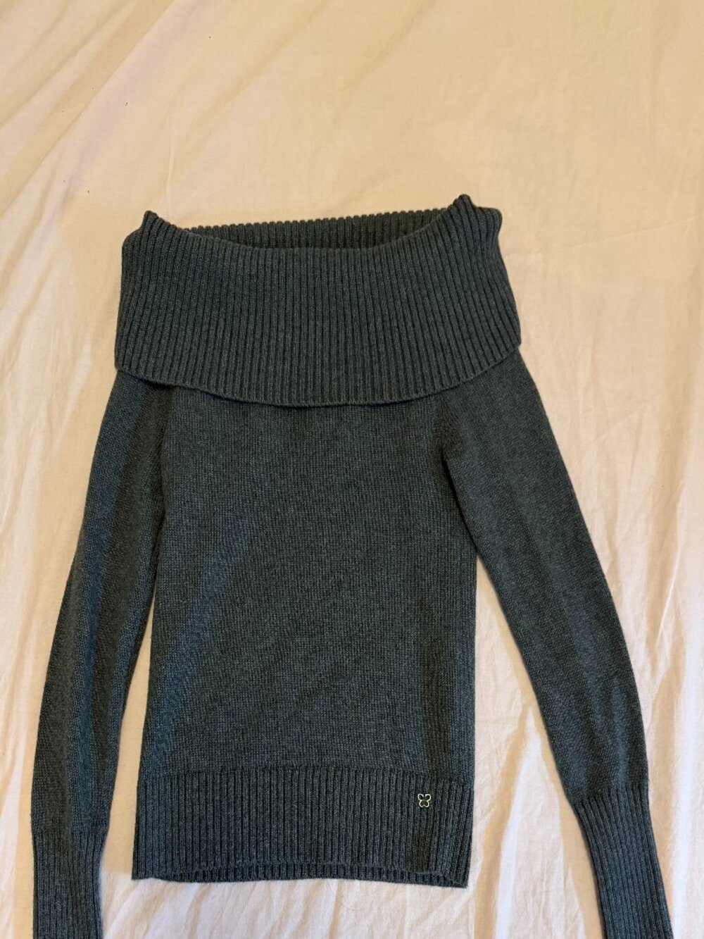 Aritzia Women's Grey Jumper